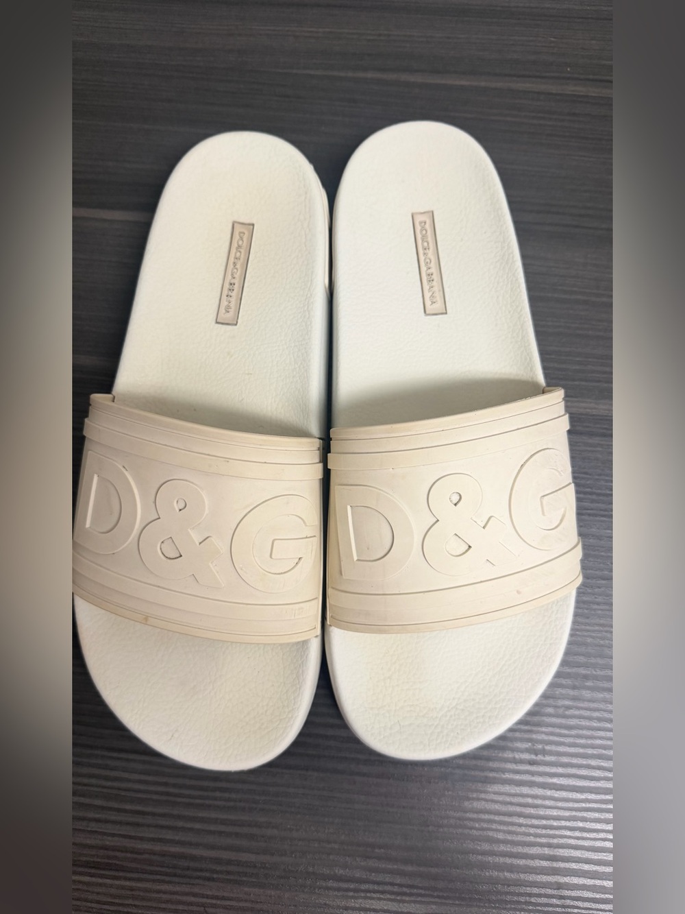 Dolce & Gabbana Cream White D&G Embossed Slide Sandals